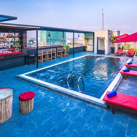 Diamond Palace Resort & Sky Bar Phnom Penh Extérieur photo