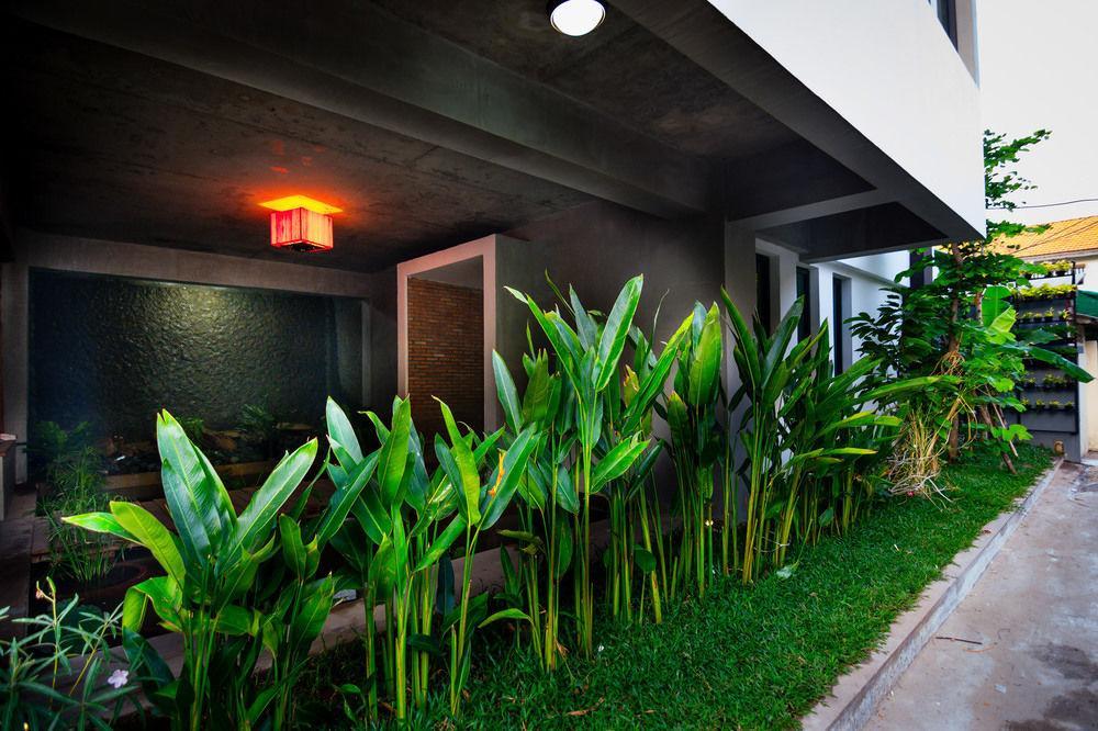 Diamond Palace Resort & Sky Bar Phnom Penh Extérieur photo