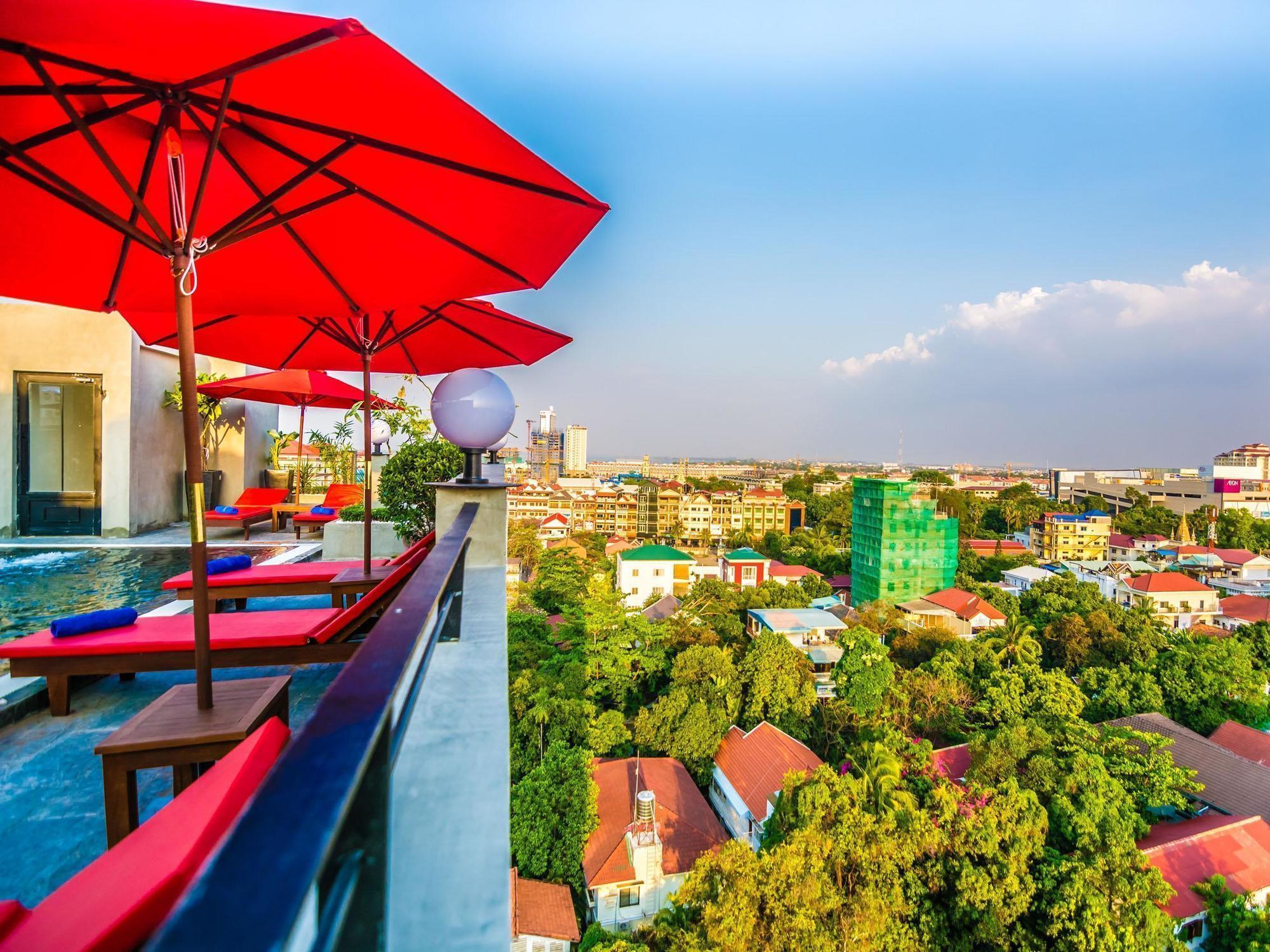 Diamond Palace Resort & Sky Bar Phnom Penh Extérieur photo